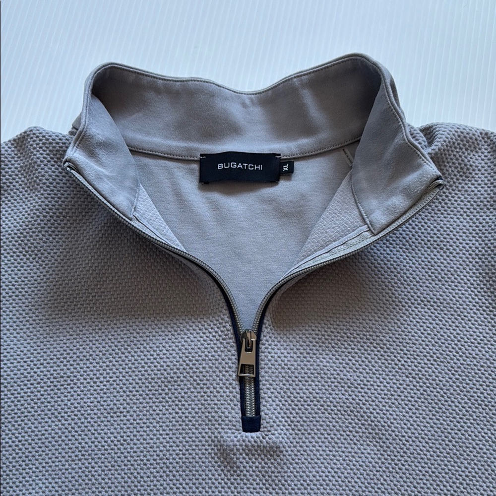 Bugatchi Men's Waffle knit, Gray Quarter zip with Navy accents.  Size XL